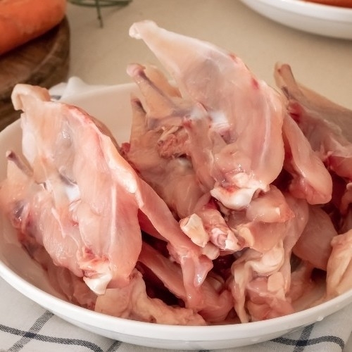 Broiler Chicken (Bones)